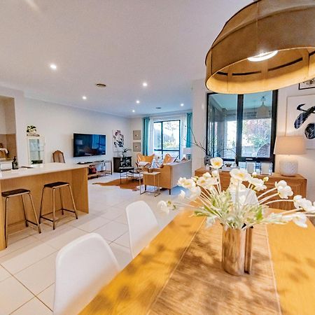 Stayau 4Br Designer Home In Knox 완티르나사우스 외부 사진